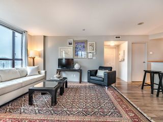 Photo 3: 1508 1003 PACIFIC Street in Vancouver: West End VW Condo for sale in "Seastar" (Vancouver West)  : MLS®# R2638334