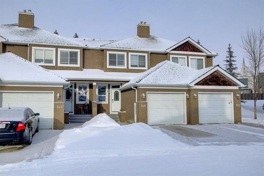 Main Photo: 148 Royal Manor NW Calgary Home For Sale
