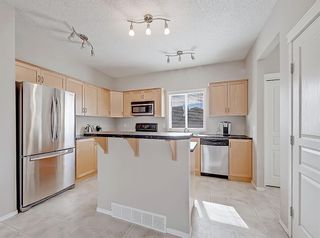 Photo 3: 425 Luxstone Place SW: Airdrie Detached for sale : MLS®# A1202994