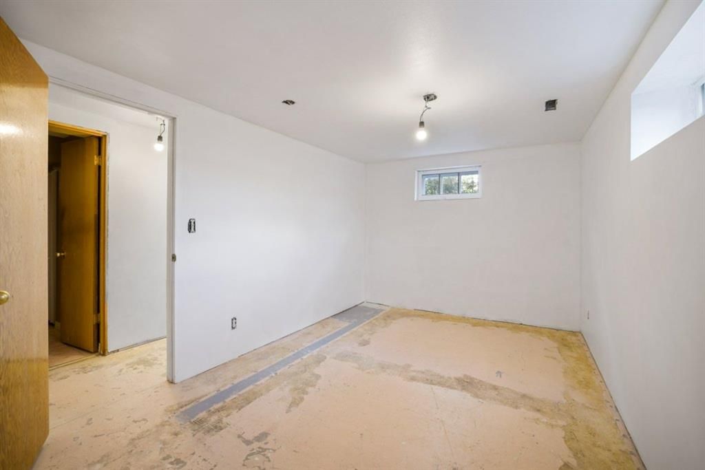 Photo 19: Photos: 97 Lynnwood Drive SE in Calgary: Ogden Detached for sale : MLS®# A1141585