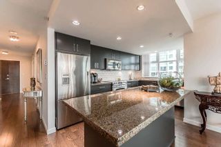 Photo 6: 905 125 MILROSS Avenue in Vancouver: Mount Pleasant VE Condo for sale in "CREEKSIDE" (Vancouver East)  : MLS®# R2218297