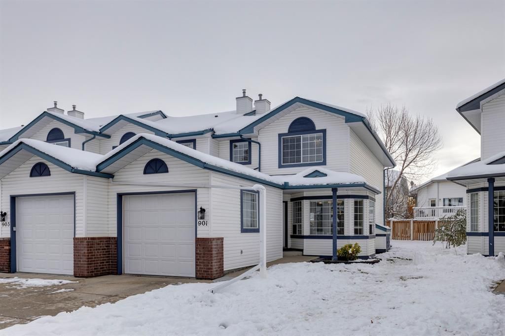 Main Photo: 901 Citadel Terrace NW in Calgary: Citadel Row/Townhouse for sale : MLS®# A2008442