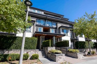 Photo 2: 104 7418 BYRNEPARK Walk in Burnaby: South Slope Townhouse for sale (Burnaby South)  : MLS®# R2721270