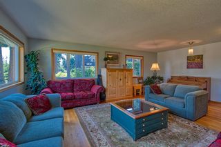 Photo 13: 1212 GOWER POINT Road in Gibsons: Gibsons & Area House for sale (Sunshine Coast)  : MLS®# R2605077