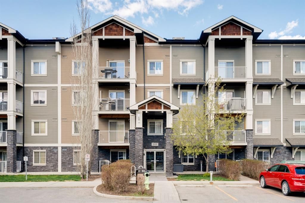 Main Photo: 2424 115 PRESTWICK Villas SE in Calgary: McKenzie Towne Apartment for sale : MLS®# A1095465