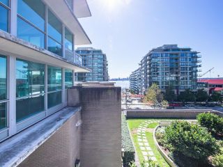 Photo 13: 506 188 E ESPLANADE in North Vancouver: Lower Lonsdale Condo for sale in "The Esplanade at The Pier" : MLS®# R2615111