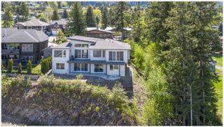 Photo 1: 1411 Southeast 9th Avenue in Salmon Arm: Southeast House for sale : MLS®# 10205270