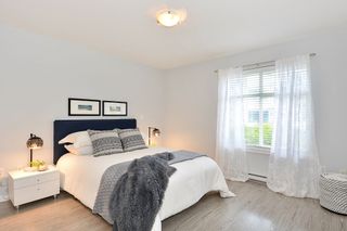 Photo 12: 110 15621 MARINE Drive: White Rock Condo for sale in "PACIFIC POINT" (South Surrey White Rock)  : MLS®# R2348468