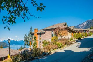 Photo 1: 8591 SEASCAPE Drive in West Vancouver: Howe Sound Townhouse for sale in "Seascapes" : MLS®# R2759033