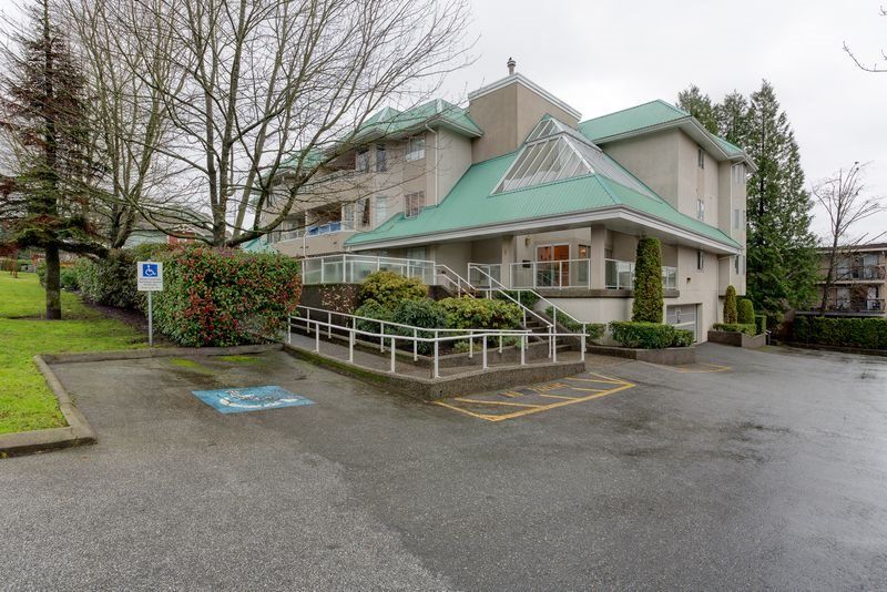 Main Photo: 106 558 ROCHESTER Avenue in Coquitlam: Coquitlam West Condo for sale in "CRYSTAL COURT" : MLS®# R2019234