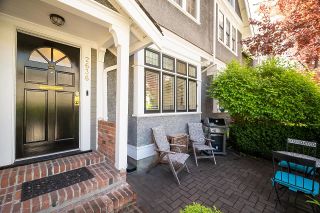 Photo 2: 2636 HEMLOCK Street in Vancouver: Fairview VW Townhouse for sale (Vancouver West)  : MLS®# R2597799