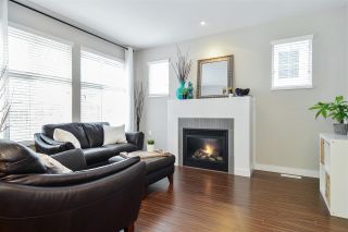 Photo 8: 105 18199 70 Avenue in Surrey: Cloverdale BC Townhouse for sale in "Augusta" (Cloverdale)  : MLS®# R2544569