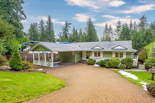 Photo 1: 525 MONTROYAL Place in North Vancouver: Upper Delbrook House for sale in "Upper Delbrook" : MLS®# R2658854