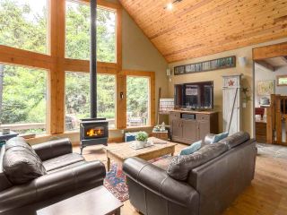 Photo 2: 2601 THE Boulevard in Squamish: Garibaldi Highlands House for sale : MLS®# R2176534