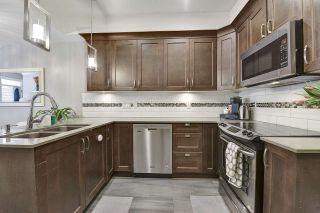 Photo 2: 112 828 ROYAL Avenue in New Westminster: Downtown NW Townhouse for sale in "BRICKSTONE WALK" : MLS®# R2687282
