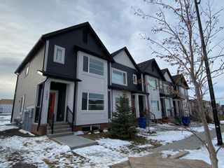 Photo 2: 1043 Lanark Boulevard: Airdrie Row/Townhouse for sale : MLS®# A1059555