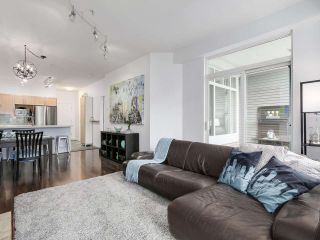 Photo 7: 207 1675 W 10TH Avenue in Vancouver: Fairview VW Condo for sale in "NORFOLK HOUSE" (Vancouver West)  : MLS®# R2169058