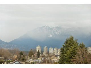 Photo 10: 104 2036 YORK Avenue in Vancouver: Kitsilano Condo for sale in "THE CHARLESTON" (Vancouver West)  : MLS®# V867310
