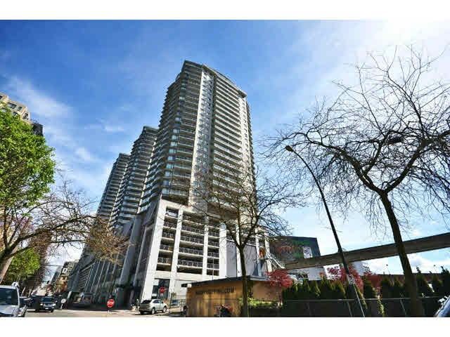 Main Photo: # 1605 - 892 Carnarvon Street in New Westminster: Downtown NW Condo for sale : MLS®# R2077064