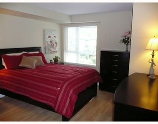 Photo 6: 303 5800 ANDREWS Road in Richmond: Steveston South Condo for sale in "THE VILLAS AT SOUTHCOVE" : MLS®# V737479