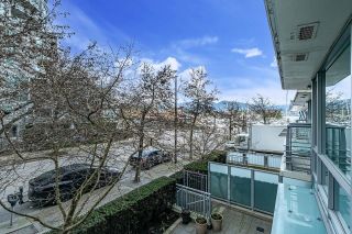 Photo 2: 574 NICOLA Street in Vancouver: Coal Harbour Townhouse for sale (Vancouver West)  : MLS®# R2869594