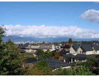 Photo 8: 4888 TRAFALGAR Street in Vancouver: MacKenzie Heights House for sale (Vancouver West)  : MLS®# V671444