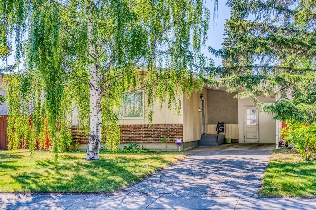 Main Photo: 343 96 Avenue SE in Calgary: Acadia Detached for sale : MLS®# A1240819
