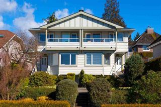 Main Photo: Upper 274 E.5th St. in North Vancouver: Lower Lonsdale Fourplex for rent