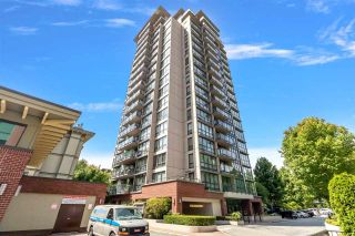 Photo 1: 605 2959 GLEN Drive in Coquitlam: North Coquitlam Condo for sale in "THE PARC" : MLS®# R2476453