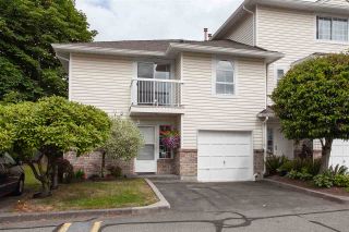 Photo 1: 1 13905 70 Avenue in Surrey: East Newton Townhouse for sale in "Upton" : MLS®# R2285516