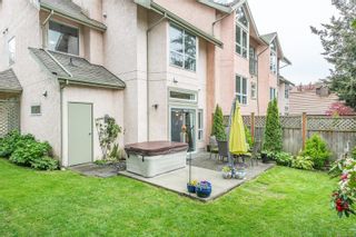Photo 9: 8 216 Russell St in Victoria: VW Victoria West Row/Townhouse for sale (Victoria West)  : MLS®# 888140
