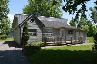Photo 1: 2481 Lakeshore Drive in Ramara: Brechin House (1 1/2 Storey) for sale : MLS®# S4156254