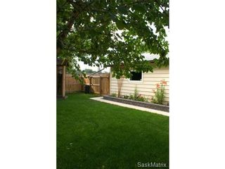 Photo 3: 1645 9th AVENUE N in Saskatoon: North Park Single Family Dwelling for sale (Saskatoon Area 03)  : MLS®# 457277