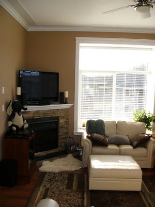 Photo 3: 409 33338 Mayfair in Abbotsford: Condo for sale in "The Sterling on Mayfair"