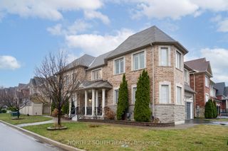 Photo 2: 162 Via Borghese Street in Vaughan: Vellore Village House (2-Storey) for sale : MLS®# N8217028