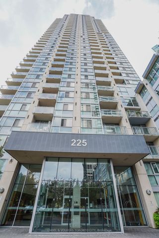 Photo 11: 2104 225 Webb Drive in Mississauga: City Centre Condo for lease : MLS®# W8262986