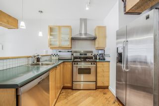 Photo 4: 402 1178 HAMILTON STREET in Vancouver: Yaletown Condo for sale (Vancouver West)  : MLS®# R2709725