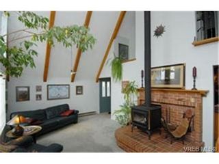 Photo 3: 612 Sandra Pl in VICTORIA: La Mill Hill House for sale (Langford)  : MLS®# 458444