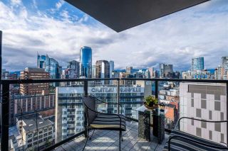 Photo 2: 2002 1155 SEYMOUR Street in Vancouver: Downtown VW Condo for sale (Vancouver West)  : MLS®# R2471800