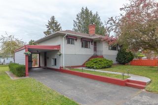 Photo 1: 4011 Century Rd in Saanich: SE Lake Hill House for sale (Saanich East)  : MLS®# 838376
