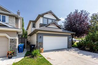 Photo 2: 20 Crestmont Drive SW in Calgary: Crestmont Detached for sale : MLS®# A2075953