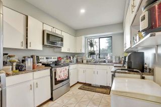 Photo 10: 295 SOLAR Court in Coquitlam: Coquitlam East House for sale : MLS®# R2837178