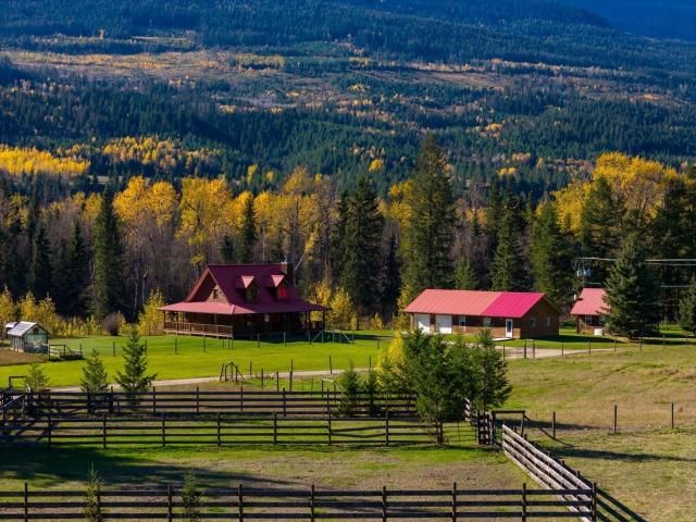 Main Photo: 2200 S YELLOWHEAD HIGHWAY: Clearwater Farm for sale (North East)  : MLS®# 175728