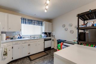 Photo 10: 7408 34 Avenue NW in Calgary: Bowness Semi Detached for sale : MLS®# A1186436