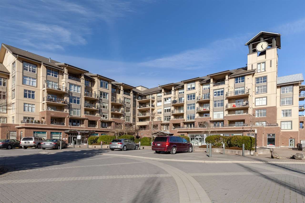 Main Photo: 411 1211 VILLAGE GREEN Way in Squamish: Downtown SQ Condo for sale in "ROCKCLIFF" : MLS®# R2538604