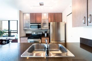 Photo 8: 2802 909 MAINLAND STREET in Vancouver: Yaletown Condo for sale (Vancouver West)  : MLS®# R2505728