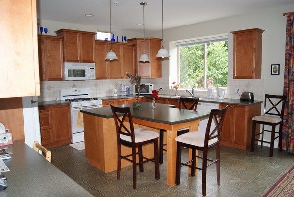 Photo 7: Photos: 24797 MCCLURE Drive in Maple Ridge: Albion House for sale in "THE UPLANDS AT MAPLE CREST" : MLS®# V982609