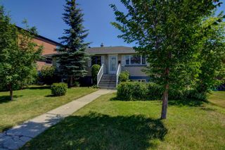 Photo 2: 1408 42 Street SW in Calgary: Rosscarrock Detached for sale : MLS®# A1242071