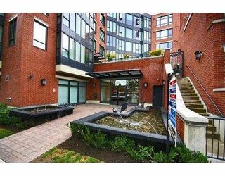 Photo 2: 331 3228 TUPPER Street in Vancouver: Cambie Condo for sale in "OLIVE" (Vancouver West)  : MLS®# V670709