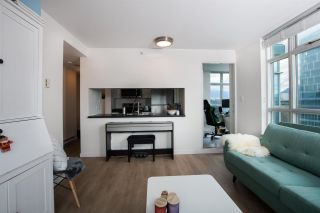 Photo 8: 2607 438 SEYMOUR Street in Vancouver: Downtown VW Condo for sale in "Conference Plaza" (Vancouver West)  : MLS®# R2574733